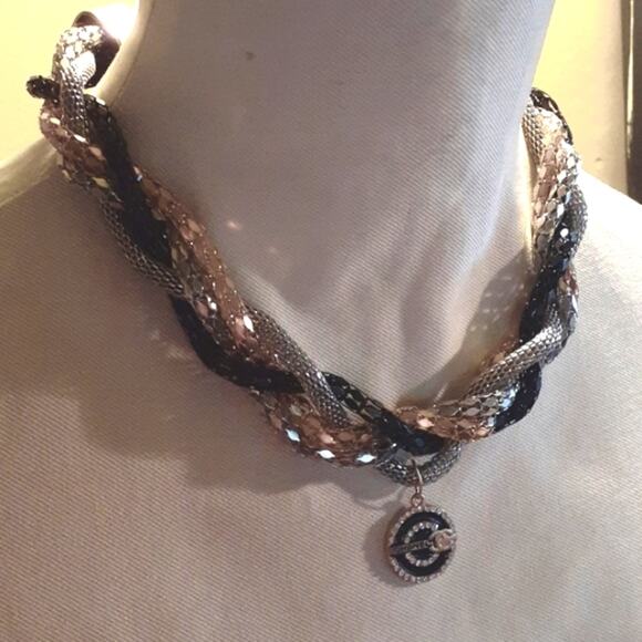 CHUNKY Layered Art Necklace COCO Pendent Black & Gold Chains Thick Chains Bling - Picture 7 of 8